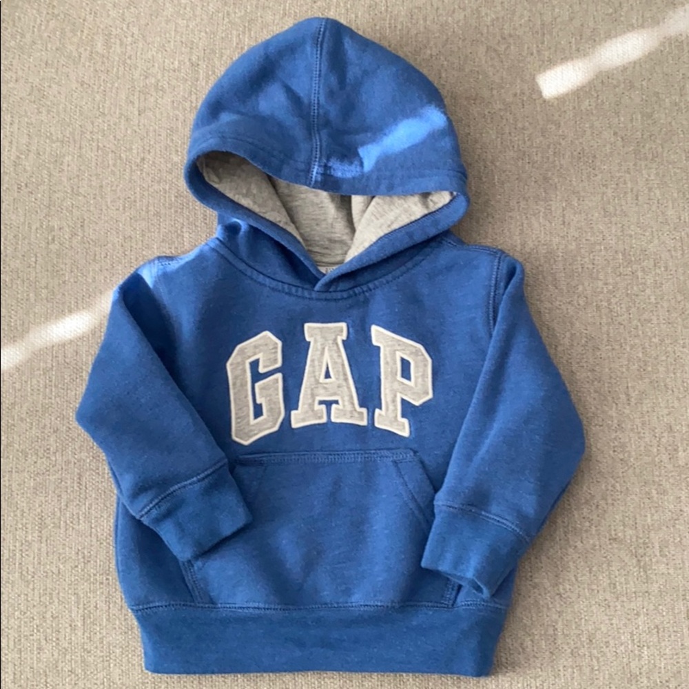 🔹EUC baby GAP sweatshirt🔹